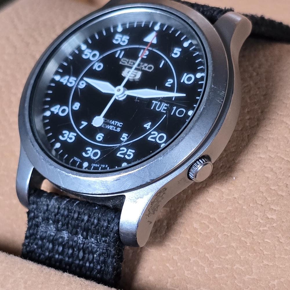 Seiko Black Men's Watch